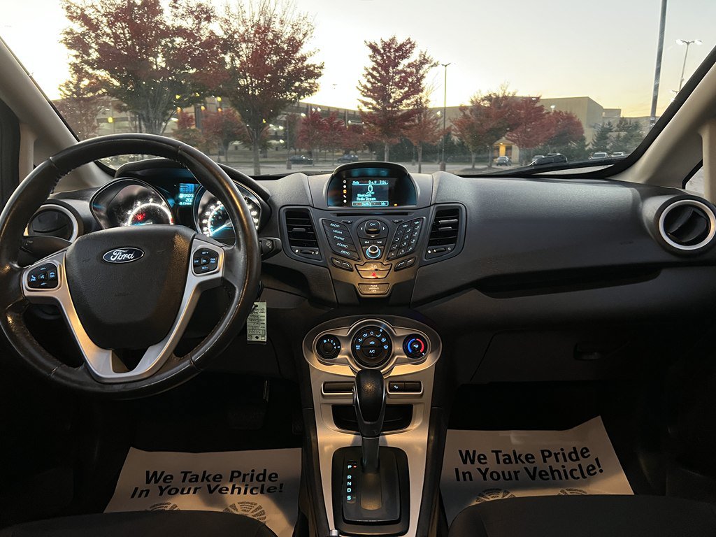 Used 2015 Ford Fiesta SE FWD image 19