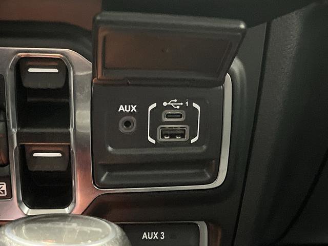 Used 2023 Jeep Gladiator Rubicon w/ Cold Weather Group image 24