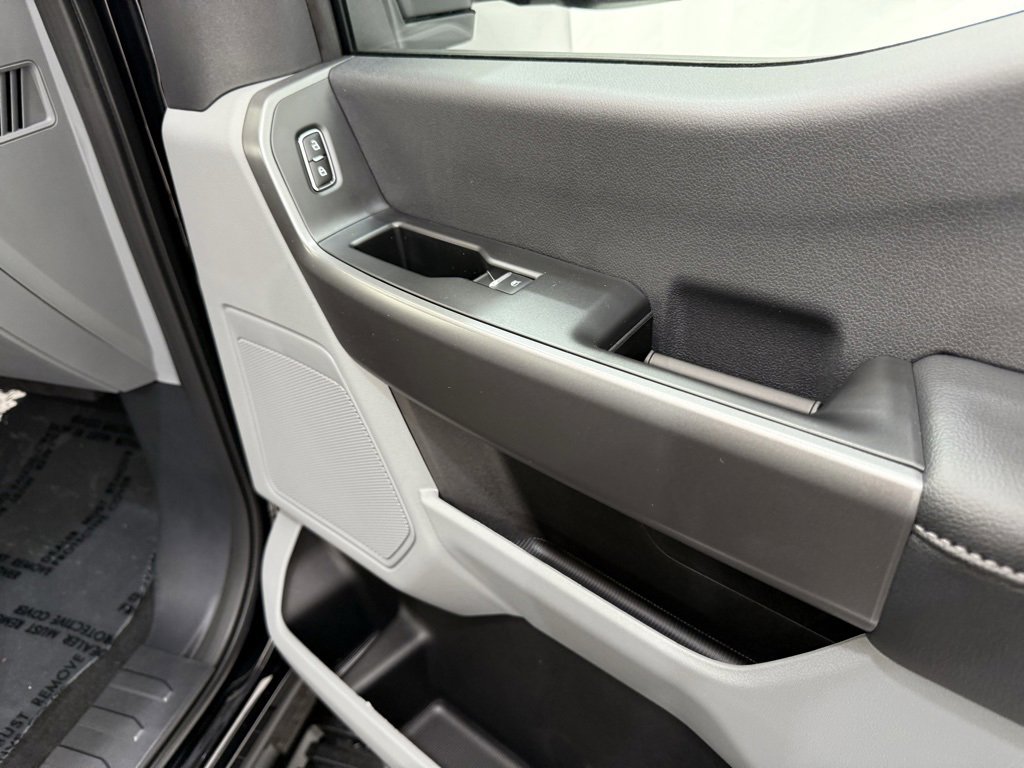 New 2026 Ford F350 4x4 SuperCab Super Duty image 21