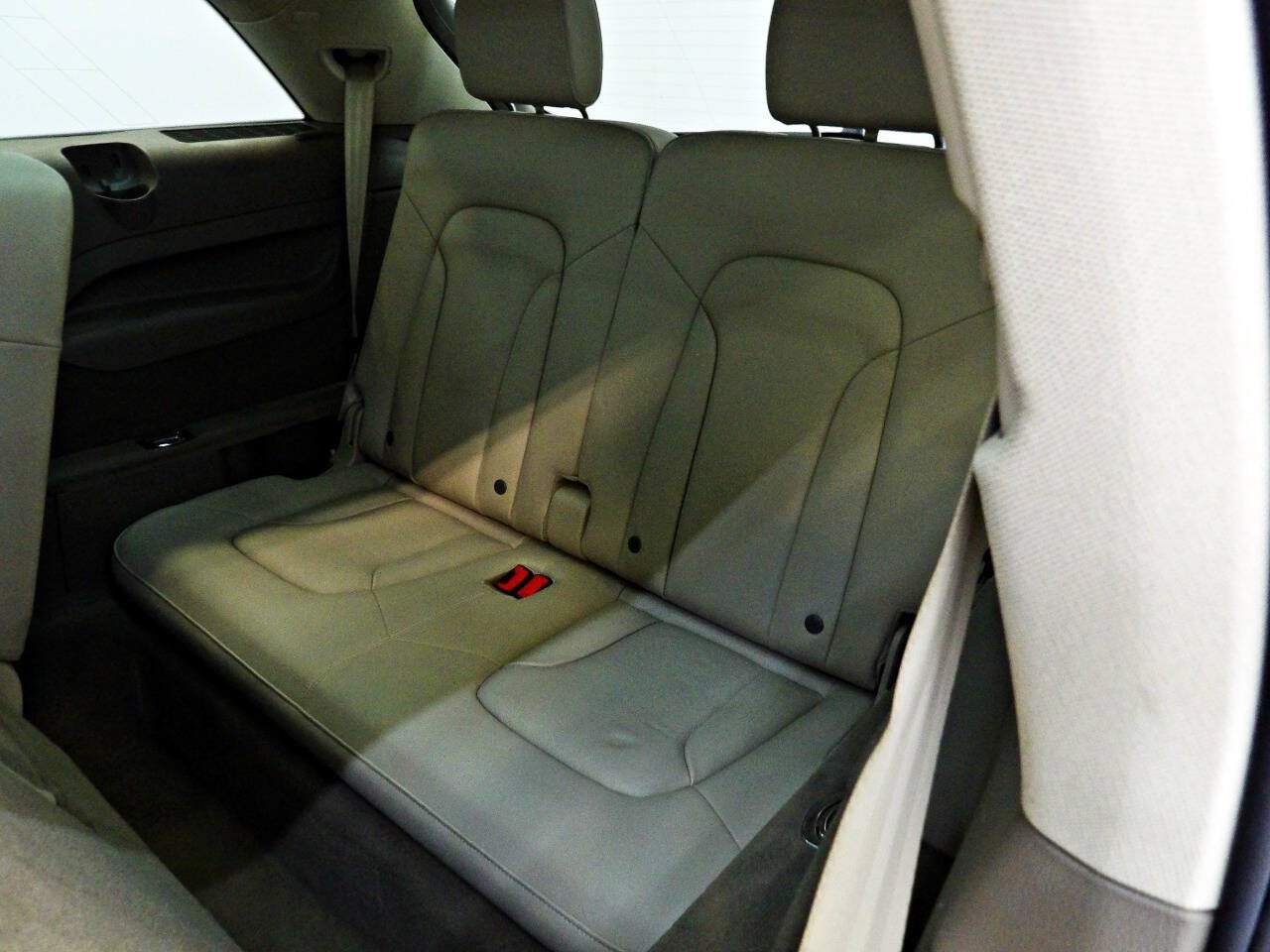Used 2015 Audi Q7 TDI Premium Plus w/ Premium Plus Package AWD/4WD image 11