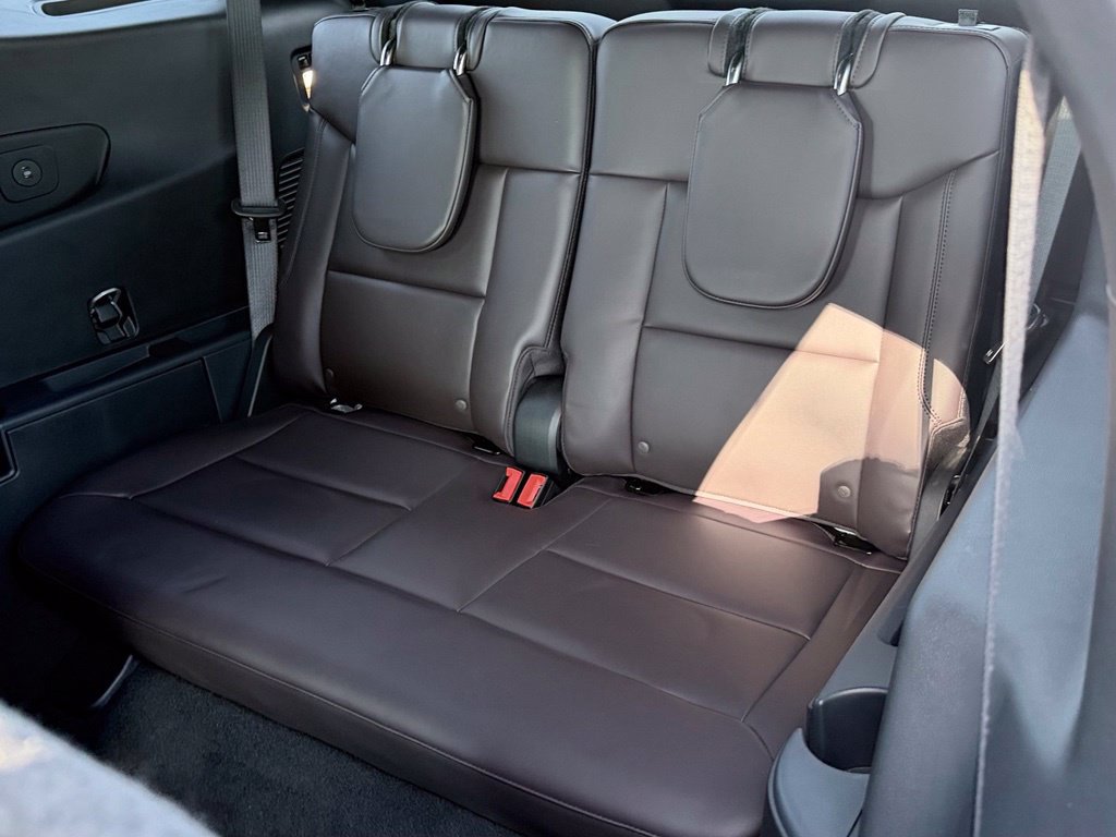 Used 2026 Ford Explorer Platinum RWD image 29