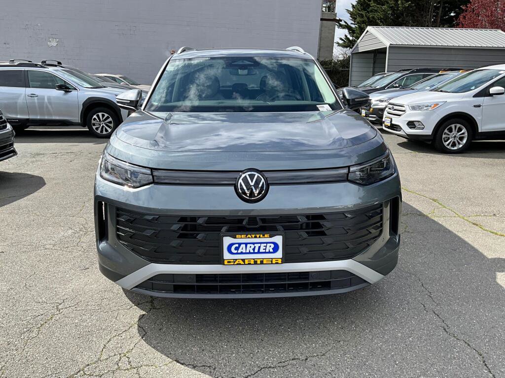 New 2026 Volkswagen Tiguan SE image 3