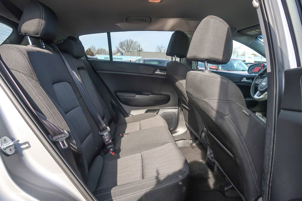 Used 2022 Kia Sportage LX image 16
