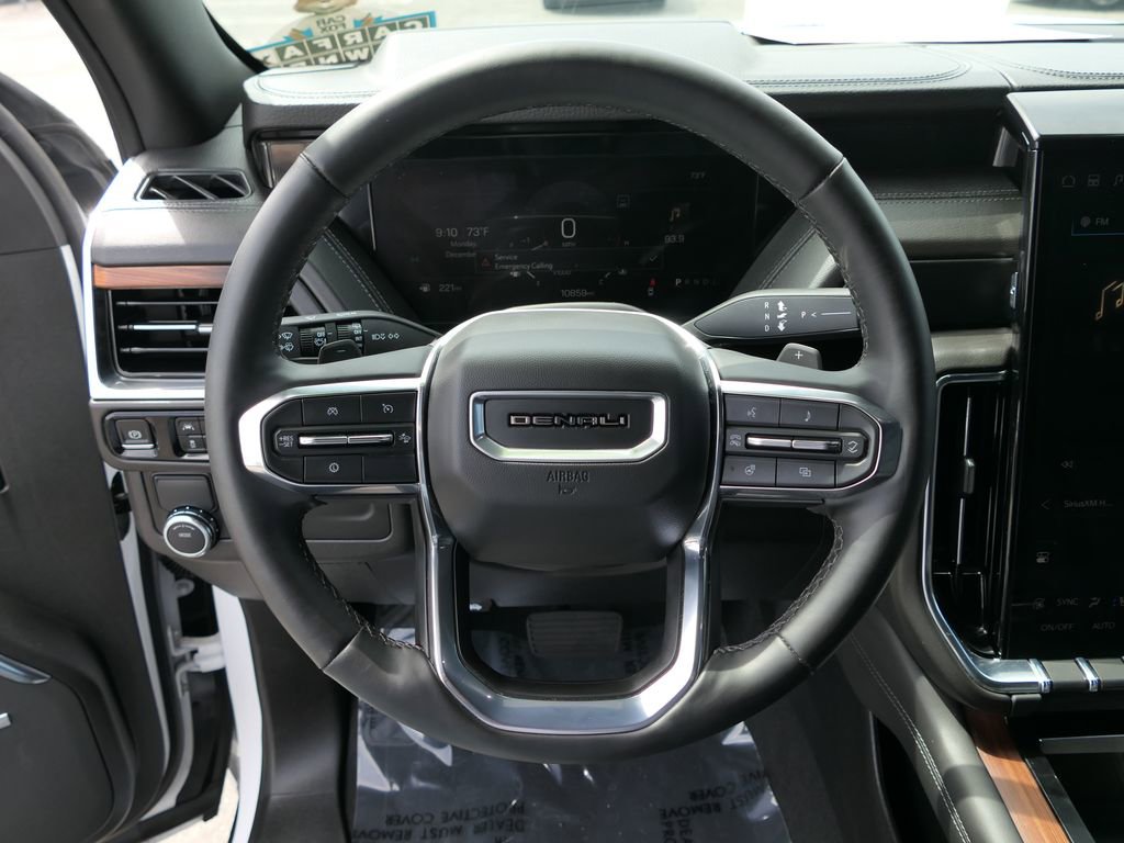 Used 2025 GMC Yukon XL Denali RWD image 18