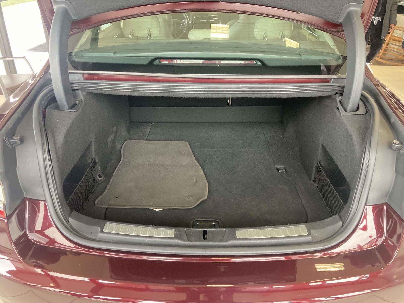 Used 2017 Lincoln Continental Reserve w/ Technology Package image 13