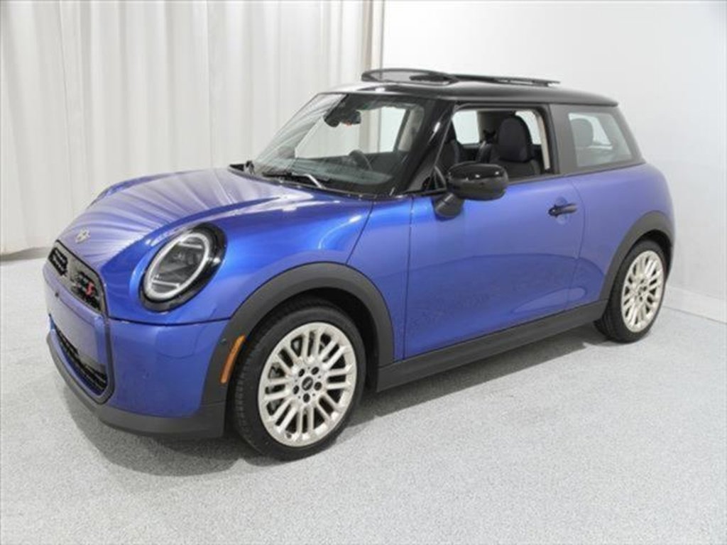 Certified 2025 MINI Cooper S image 3