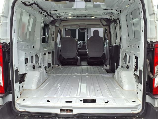 Certified 2017 Ford Transit 150 130 Low Roof RWD image 5