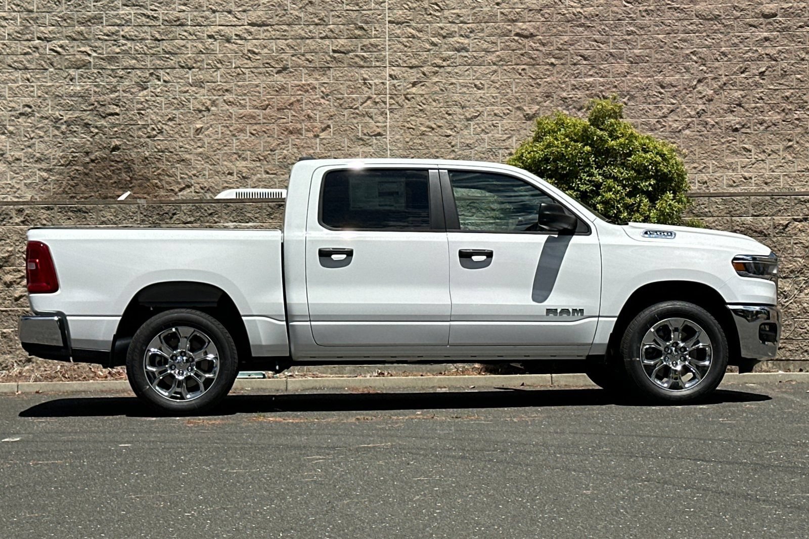 New 2026 RAM 1500 Big Horn AWD/4WD image 2