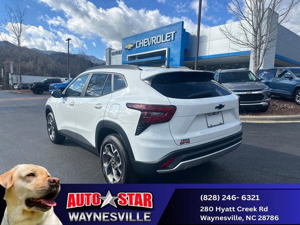 New 2025 Chevrolet Trax LT w/ LT Convenience Package image 31