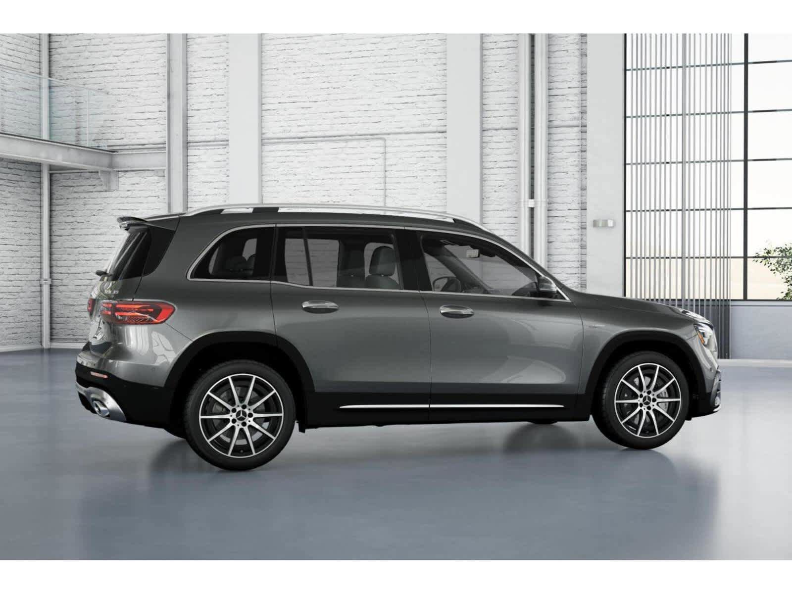 Used 2025 Mercedes-Benz GLB 35 AMG 4MATIC image 17