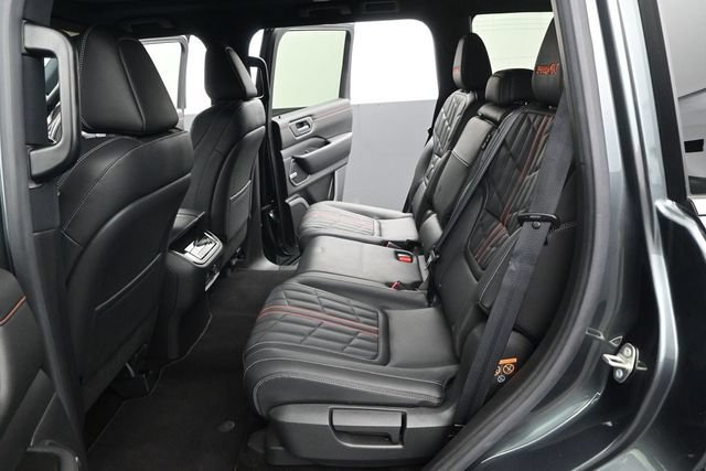 Used 2025 Nissan Armada PRO-4X w/ Pro-4X Premium Package AWD/4WD image 14