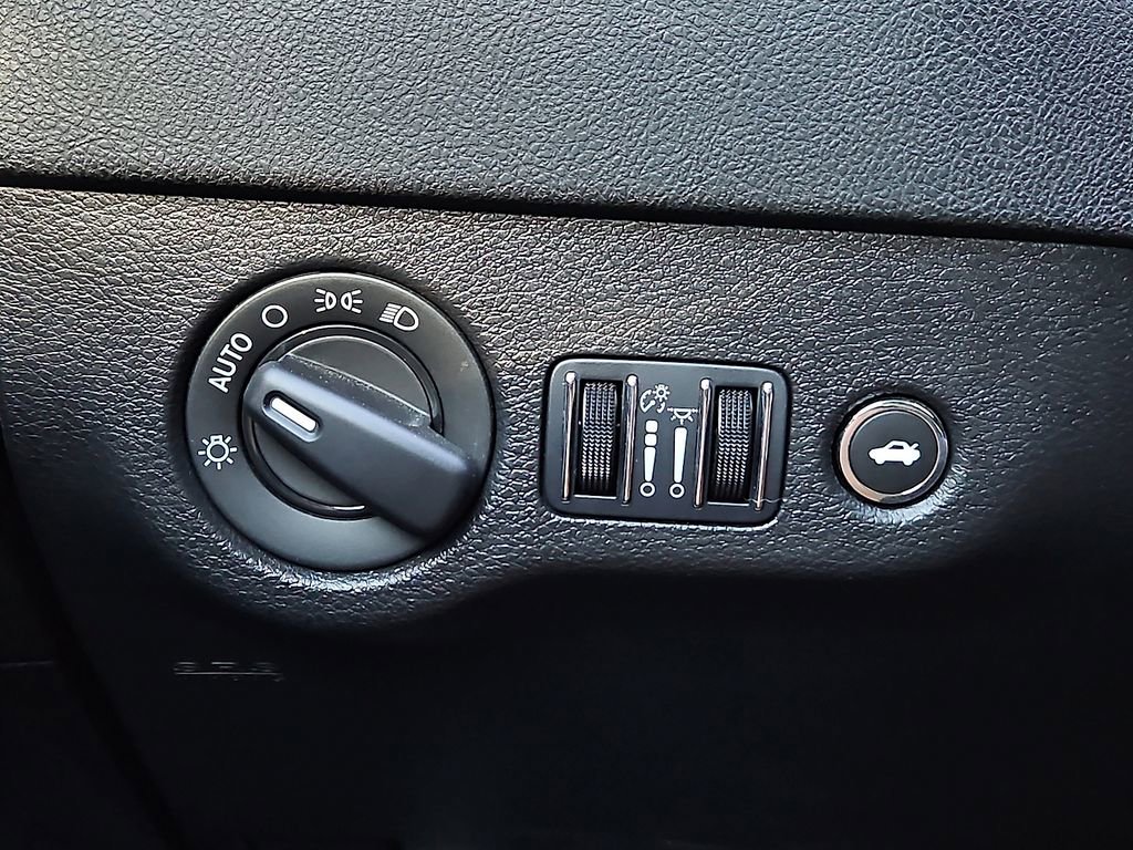 Used 2023 Dodge Charger SXT image 22