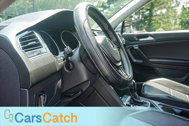 Used 2021 Volkswagen Tiguan SE FWD image 20