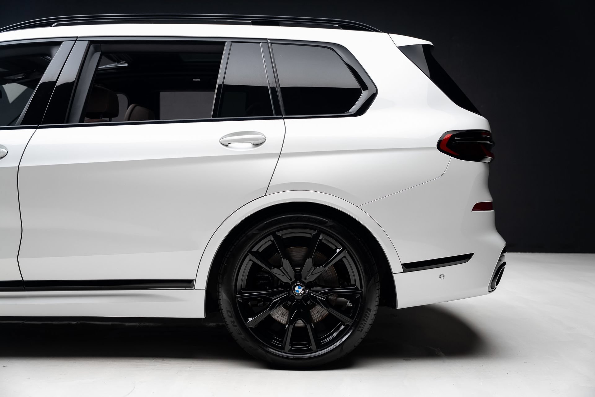 Used 2024 BMW X7 M60i AWD/4WD image 21