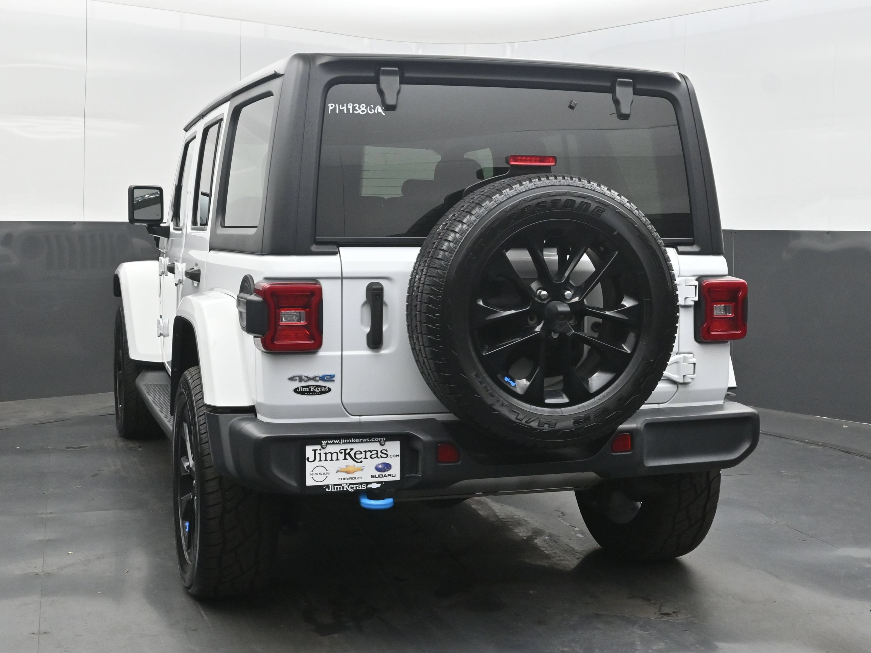 Used 2022 Jeep Wrangler Unlimited Sahara AWD/4WD image 8