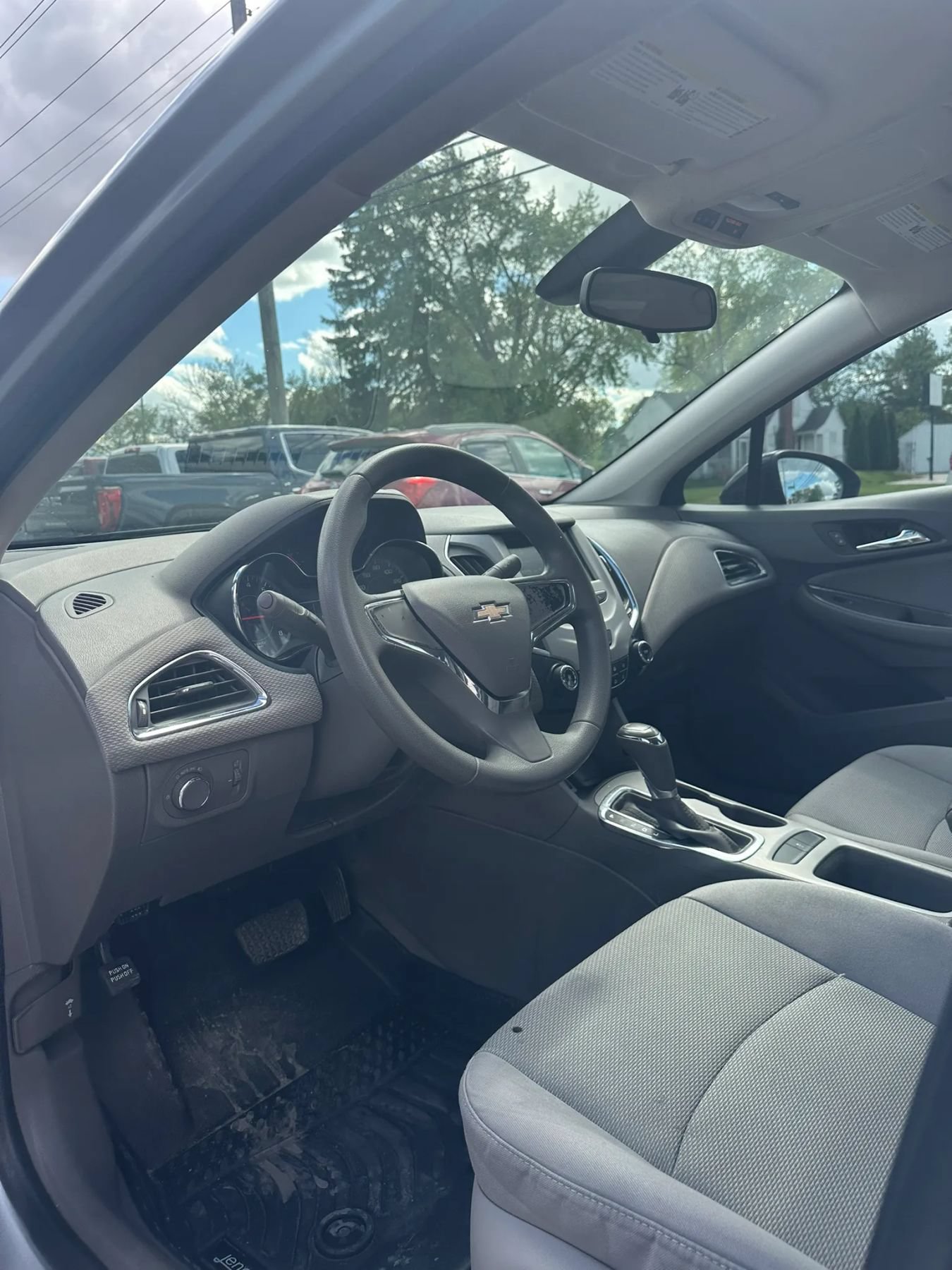 Used 2018 Chevrolet Cruze LS FWD image 7