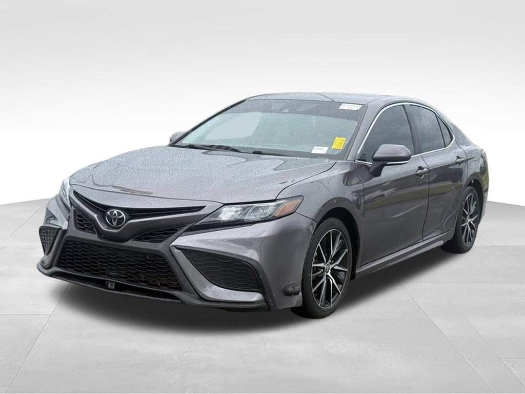 Used 2023 Toyota Camry SE