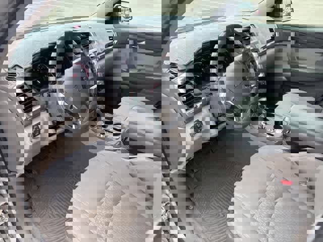 Used 2014 GMC Acadia SLE image 9