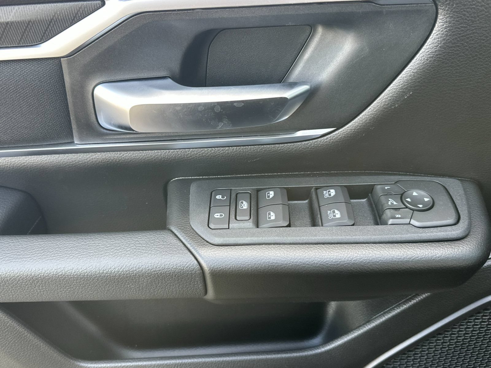 New 2026 RAM 1500 Big Horn AWD/4WD image 11