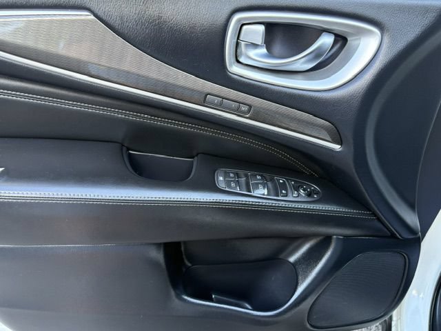 Used 2019 INFINITI QX60 Luxe w/ Essential Package AWD/4WD image 14