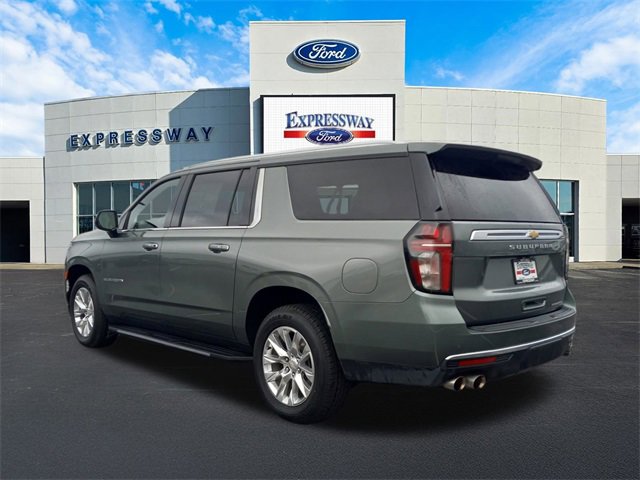 Used 2023 Chevrolet Suburban Premier image 8
