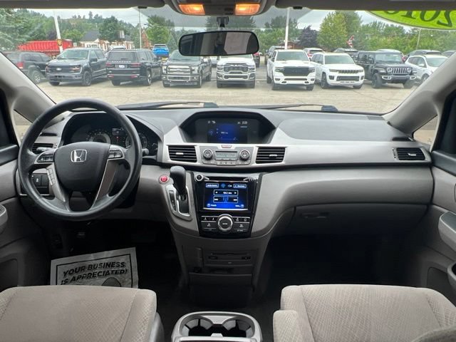 Used 2016 Honda Odyssey SE image 15
