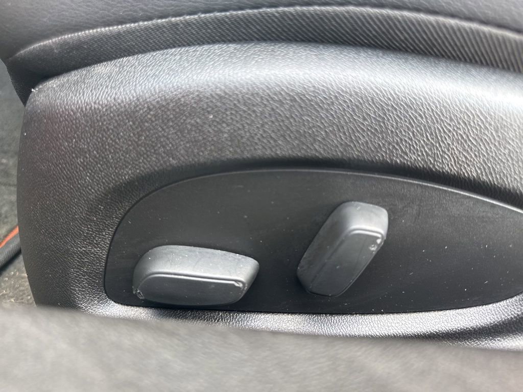 Used 2018 Chevrolet Camaro SS w/ Hot Wheels Edition image 11