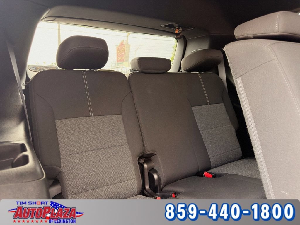 Used 2025 GMC Acadia Elevation FWD image 34