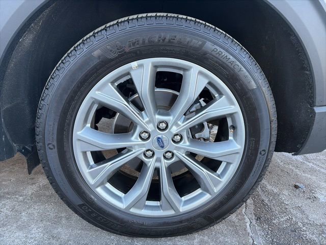Used 2023 Ford Explorer Limited w/ Limited Technology Package image 11