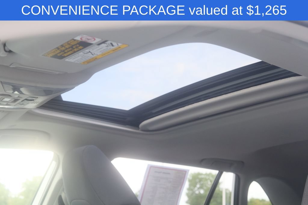 Used 2025 Toyota RAV4 XLE w/ Convenience Package AWD/4WD image 4