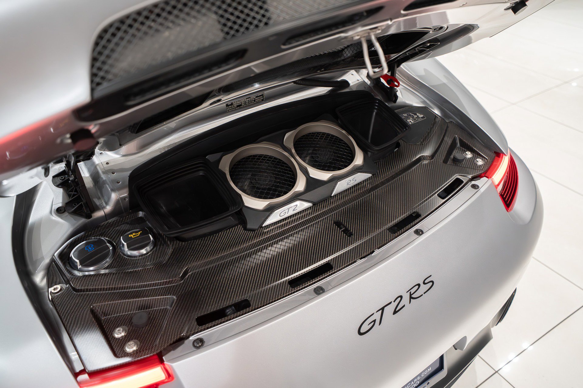 Used 2018 Porsche 911 GT2 RS image 62