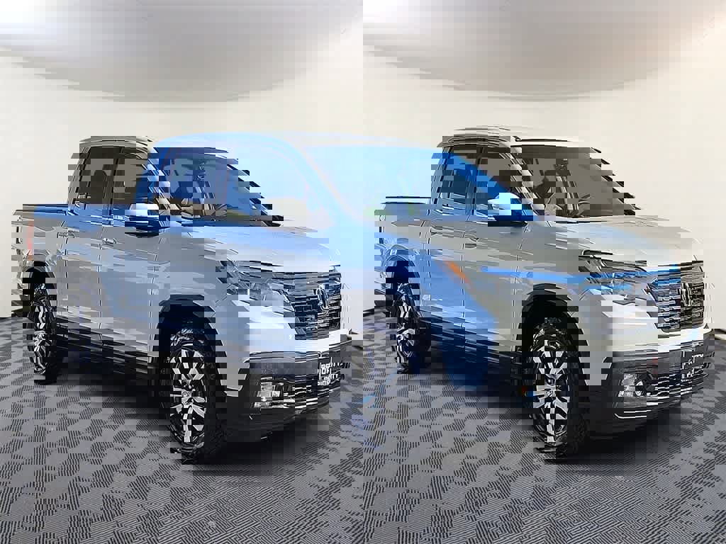 Used 2017 Honda Ridgeline RTS image 3