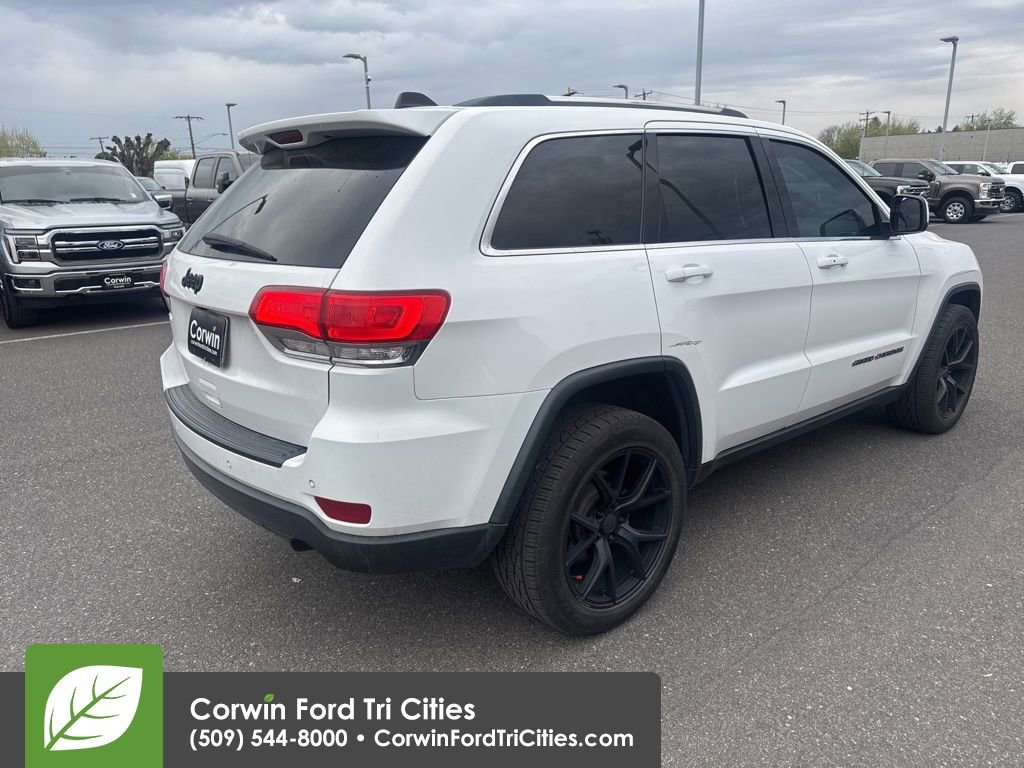 Used 2018 Jeep Grand Cherokee Laredo image 9