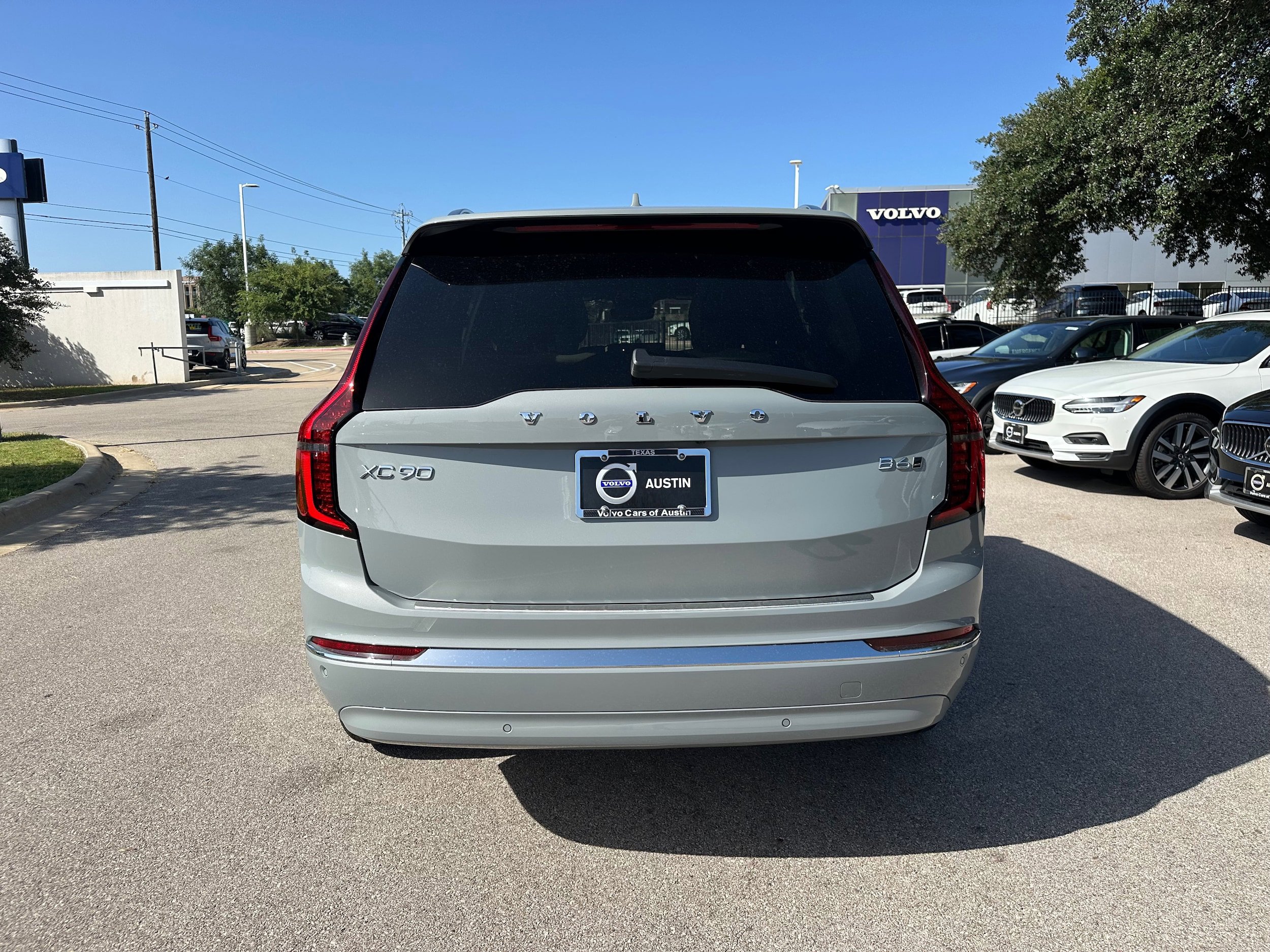 New 2026 Volvo XC90 B6 Plus w/ Protection Package Premier image 5
