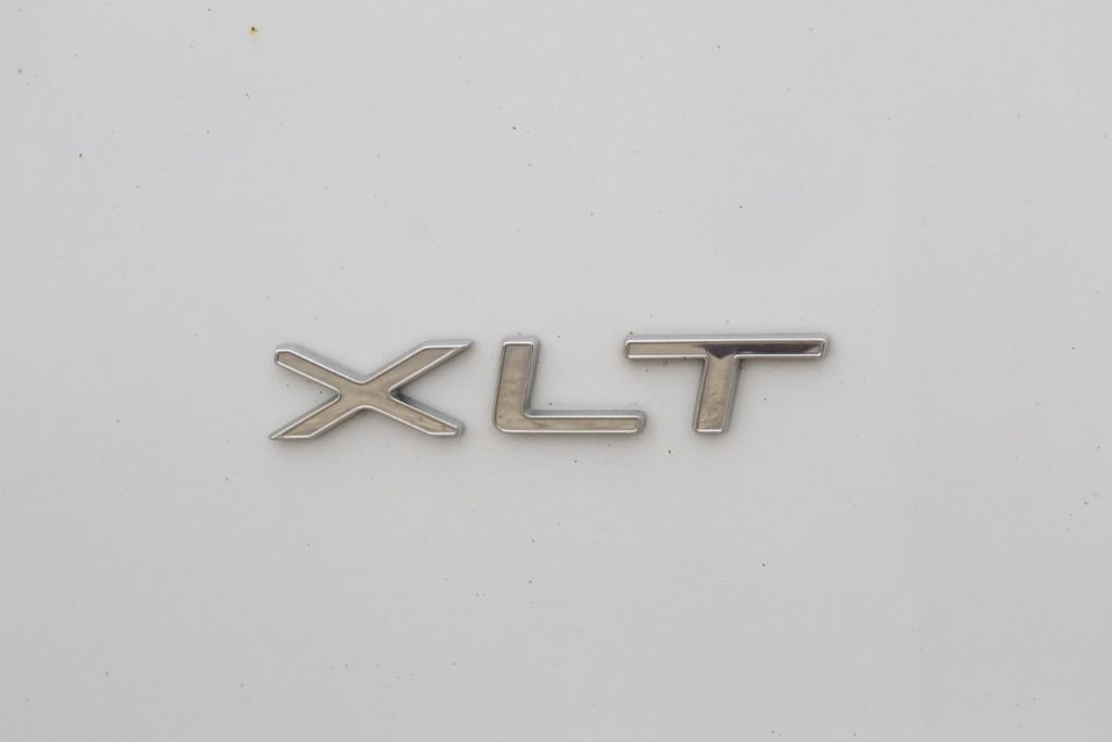 Used 2023 Ford Transit 350 XLT RWD image 27