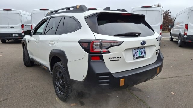 Used 2022 Subaru Outback Wilderness image 7