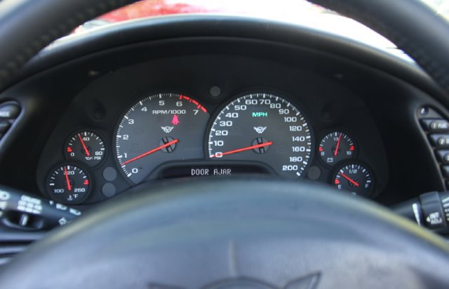 Used 2004 Chevrolet Corvette Convertible w/ Preferred Equipment Group RWD image 23
