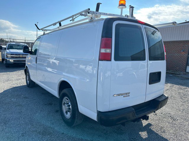 Used 2012 Chevrolet Express 2500 image 10