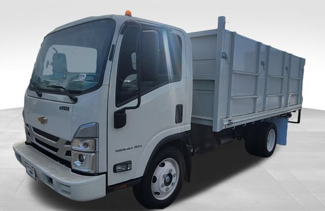 New 2025 Chevrolet Low Cab Forward 5500XG RWD image 1