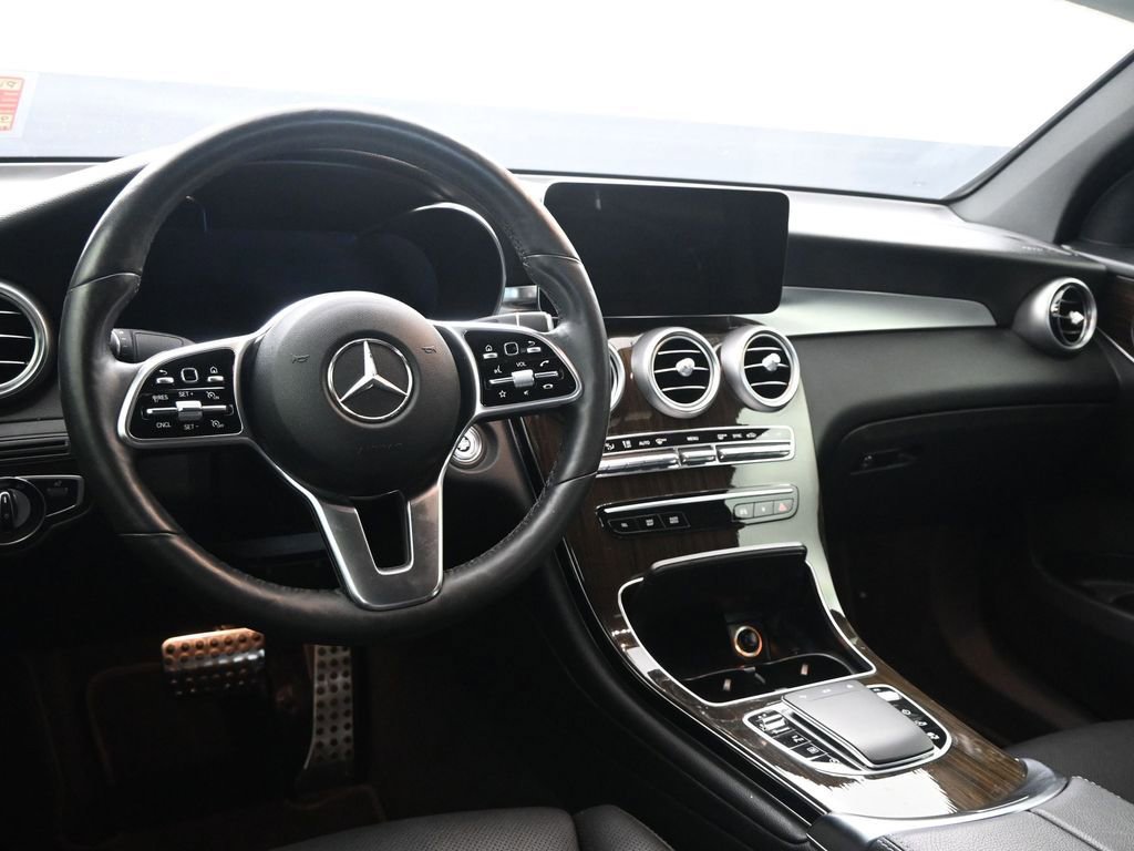 Used 2021 Mercedes-Benz GLC 300 4MATIC Coupe image 23