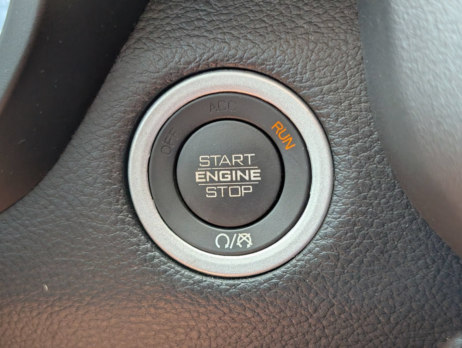 Used 2023 RAM 1500 Laramie AWD/4WD image 25