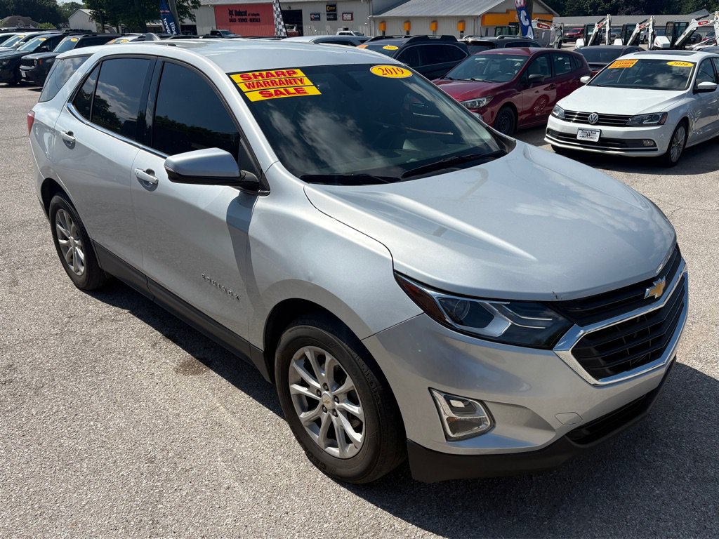 Used 2019 Chevrolet Equinox LT FWD image 1