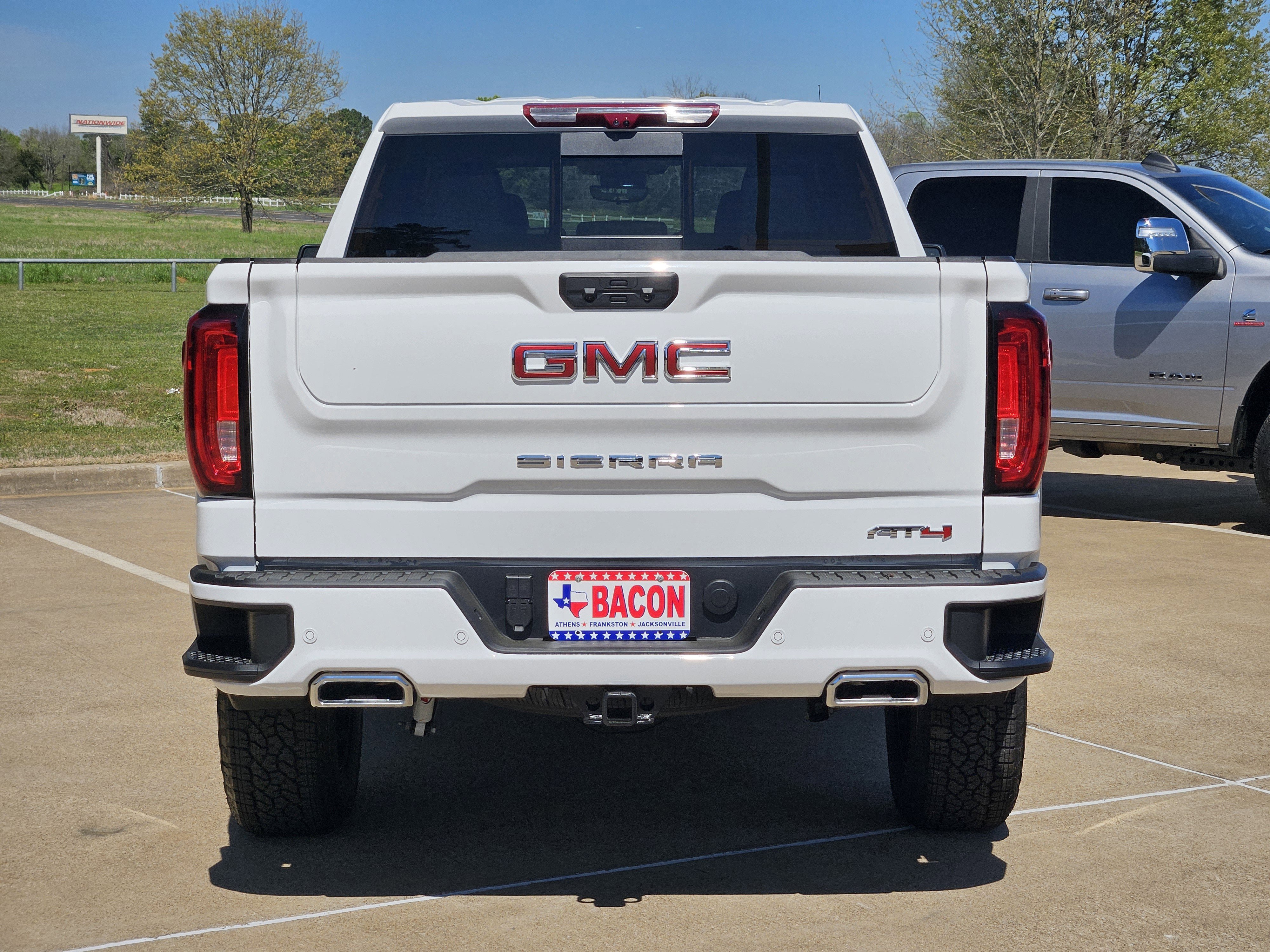 New 2026 GMC Sierra 1500 AT4 w/ AT4 Premium Package AWD/4WD image 5