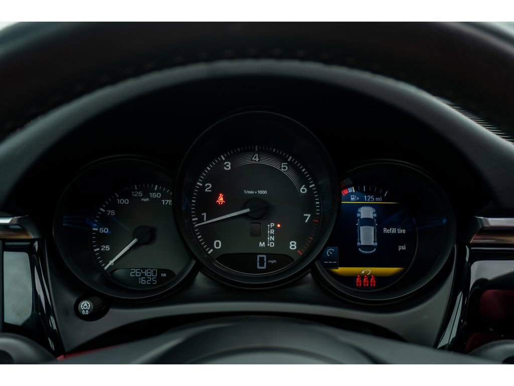 Used 2023 Porsche Macan Turbo AWD/4WD image 24