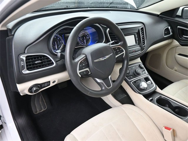 Used 2016 Chrysler 200 Limited image 18
