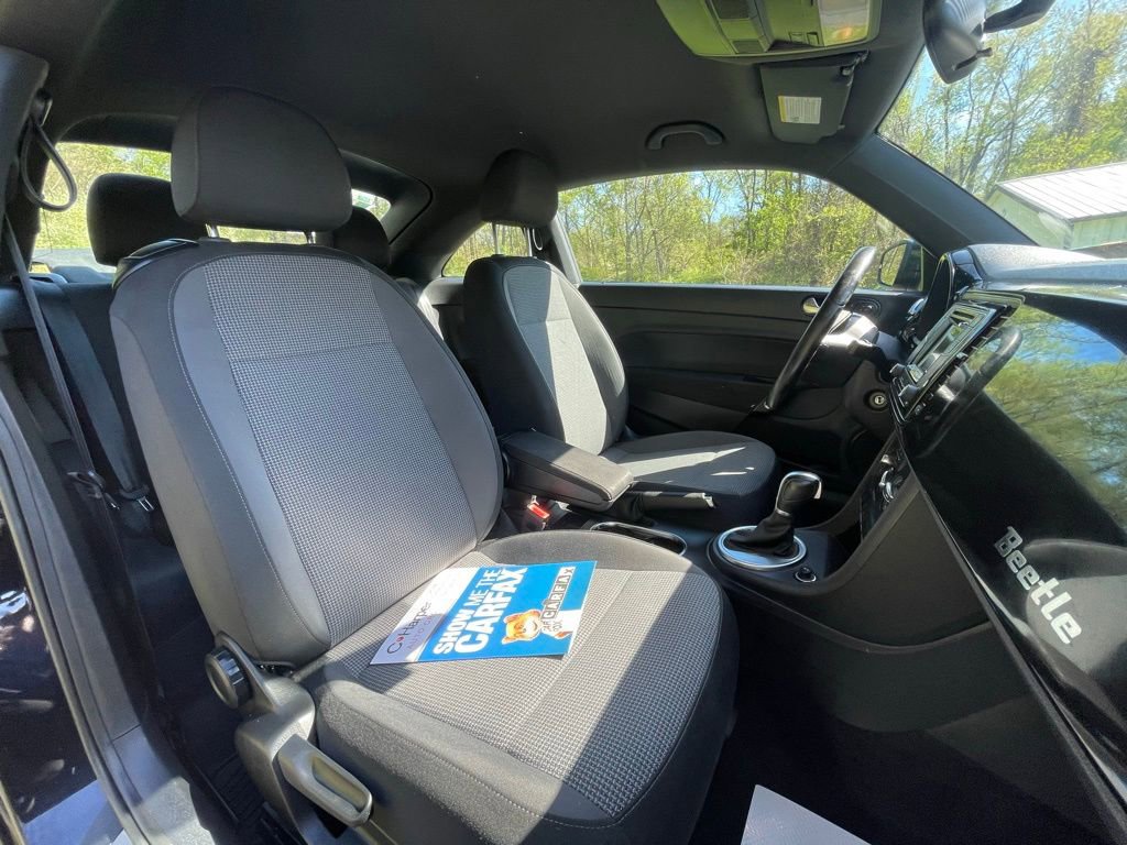 Used 2019 Volkswagen Beetle 2.0T S FWD image 11