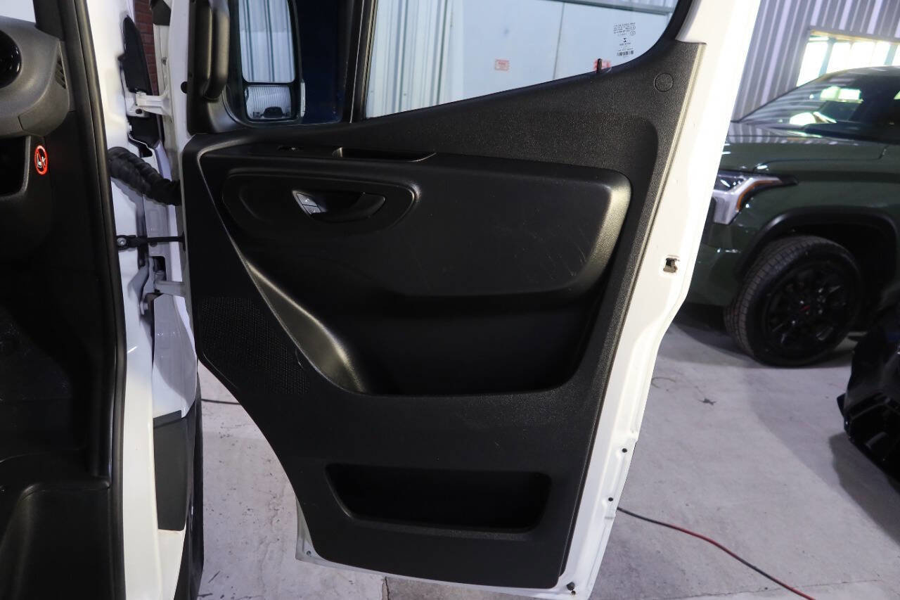 Used 2021 Mercedes-Benz Sprinter 2500 w/ Driver Convenience Package image 14