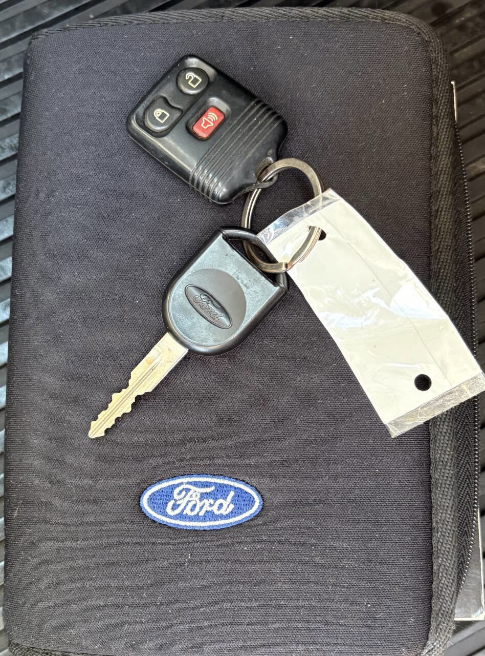 Used 2010 Ford F150 FX4 AWD/4WD image 17