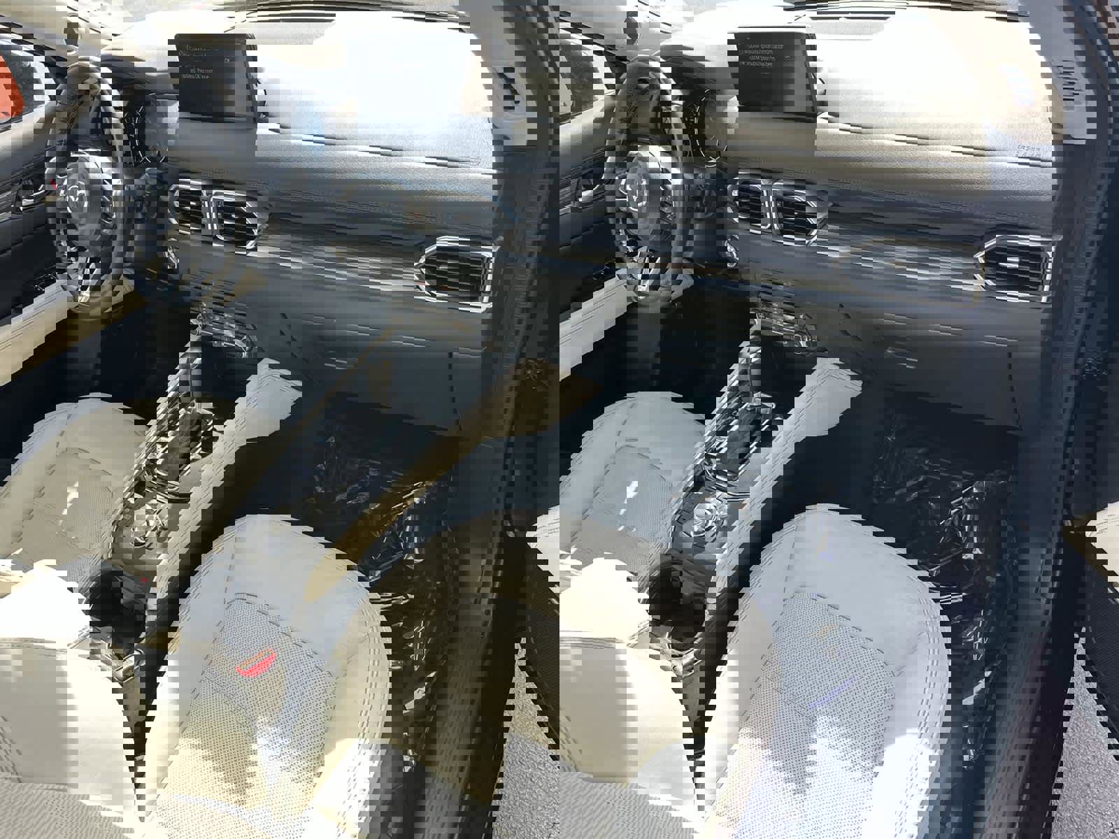 Used 2023 MAZDA CX-5 AWD 2.5 S w/ Premium Package image 12