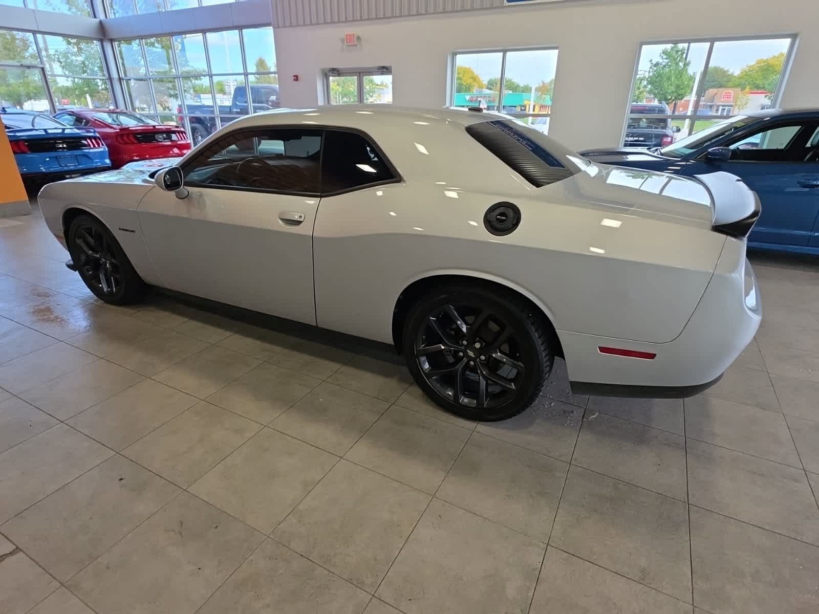 Used 2022 Dodge Challenger R/T w/ Blacktop Package RWD image 19